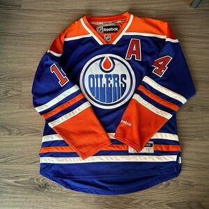 Oilers Eberle Jersey (signed)